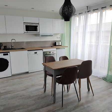 Appartement Climatise Avec Balcon,Wifi, Proche Remparts Avignon Ngoại thất bức ảnh