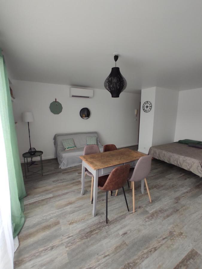 Appartement Climatise Avec Balcon,Wifi, Proche Remparts Avignon Ngoại thất bức ảnh