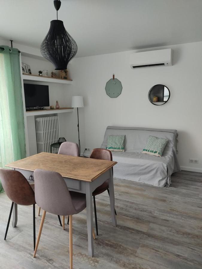 Appartement Climatise Avec Balcon,Wifi, Proche Remparts Avignon Ngoại thất bức ảnh